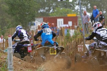 QMX1_mitchell_double_overtake_R1Tinkerhill_AP