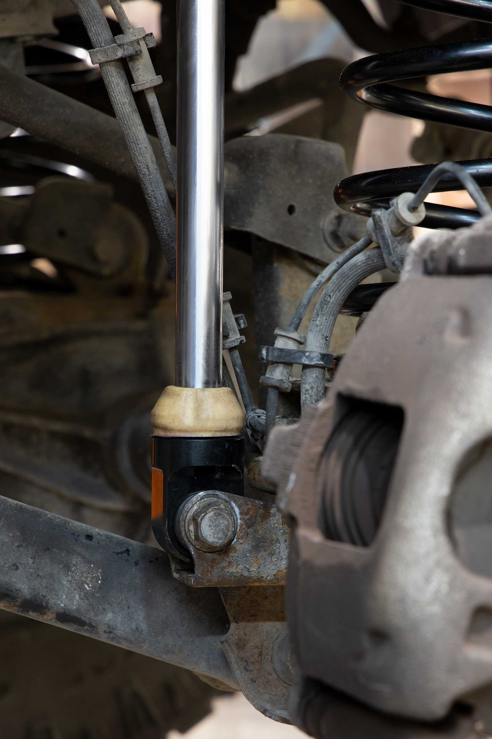 2.5 DC RESERVOIR FRONT SHOCKS for JEEP GLADIATOR (JT), 2020 to 2024 (JT, 0 in. to 1.5 in. lift) - Image 3